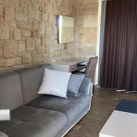 Villa Sunshine Villa: Getaway In Kallithea *