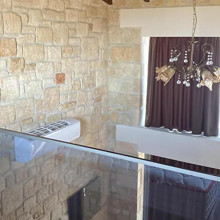 Sunshine Villa: Getaway In Kallithea