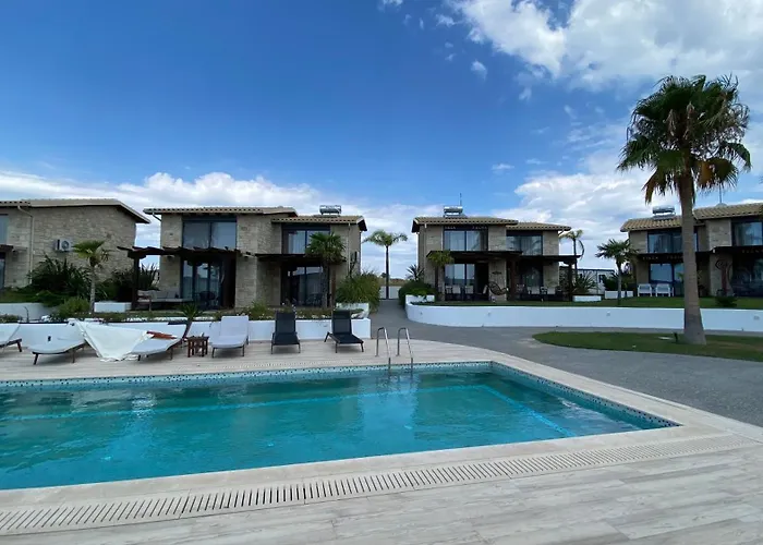 Sunshine Villa: Getaway In Kallithea فيلة *
